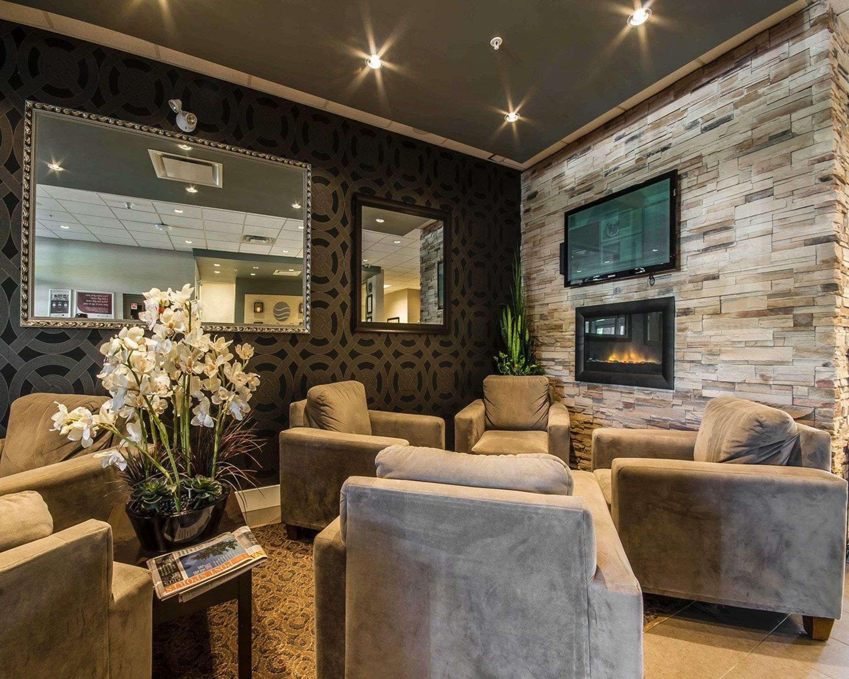 Comfort Inn & Suites Surrey Luaran gambar