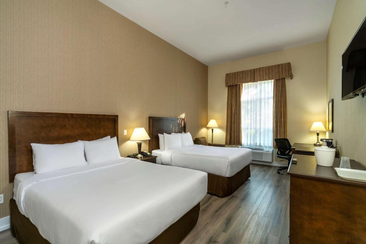 Comfort Inn & Suites Surrey Luaran gambar