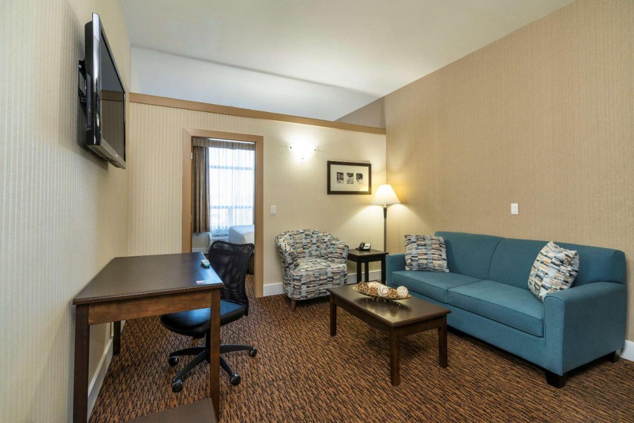Comfort Inn & Suites Surrey Luaran gambar