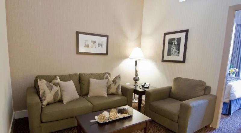 Comfort Inn & Suites Surrey Luaran gambar